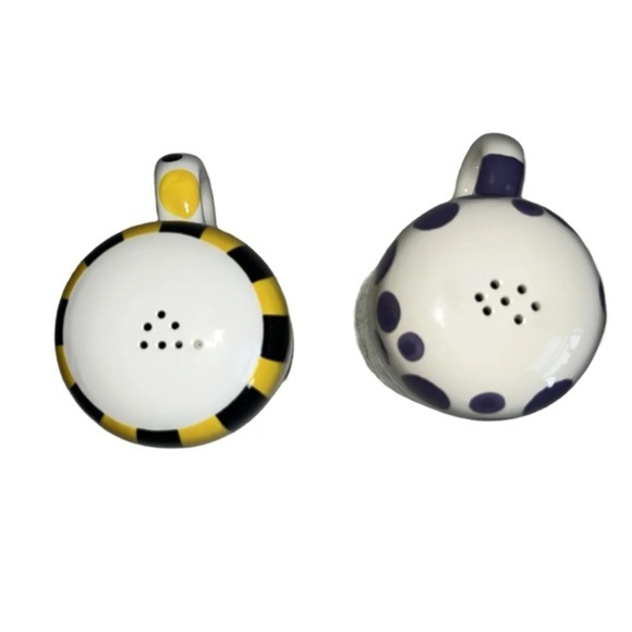 Kansas & Iowa State Ceramic Salt & Pepper Shakers -‎ Magnolia Lane by Cabell's - Picture 2 of 8